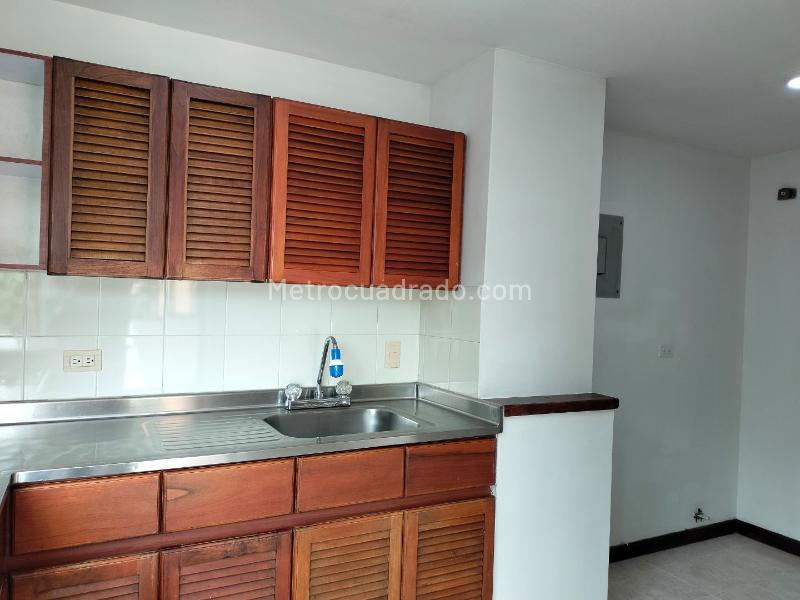 Convenient 2BR Apartment in El Poblado - 8
