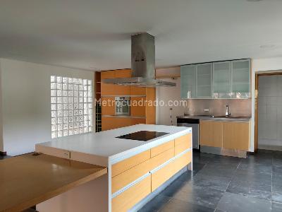 Apartamento de 3 alcobas en venta en El Poblado, Medellín, 338 m² · foto 6 de 20