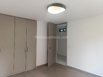 Apartamento de 3 alcobas en venta en El Tesoro, Medellín, 150 m² · foto 16 de 20