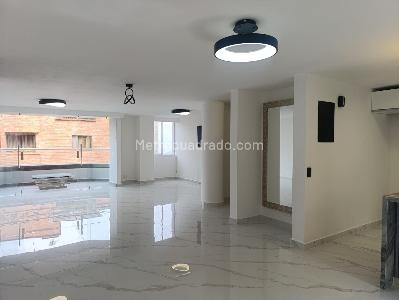 Apartamento de 3 alcobas en venta en El Tesoro, Medellín, 150 m² · foto 4 de 20