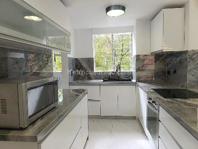 Apartamento de 3 alcobas en venta en El Tesoro, Medellín, 150 m² · foto 9 de 20