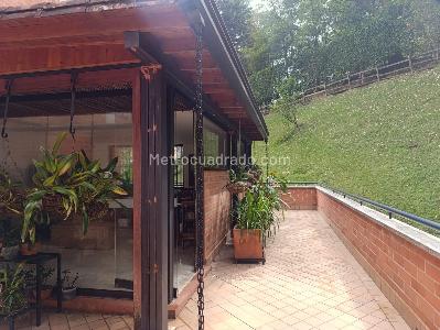 Apartamento de 3 alcobas en venta en El Poblado, Medellín, 143 m² · foto 18 de 20