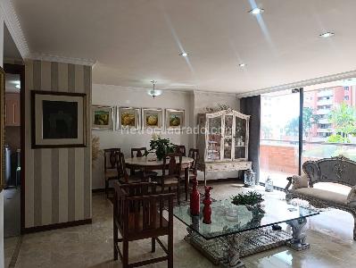 Apartamento de 3 alcobas en venta en El Poblado, Medellín, 143 m² · foto 3 de 20