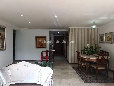 Apartamento de 3 alcobas en venta en El Poblado, Medellín, 143 m² · foto 4 de 20