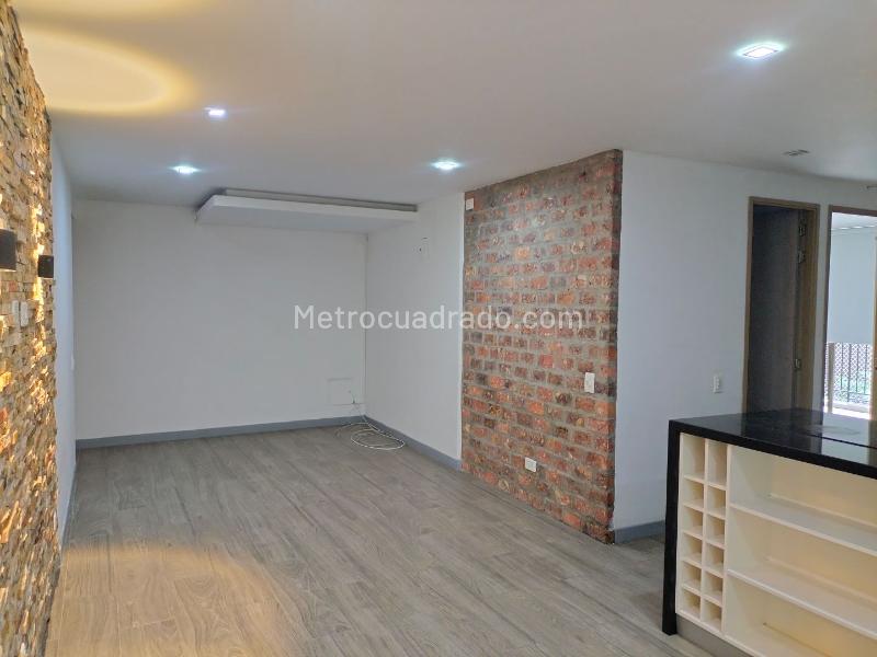 3BR Apartment for Rent in El Poblado with 2 Baths & Pool - 3