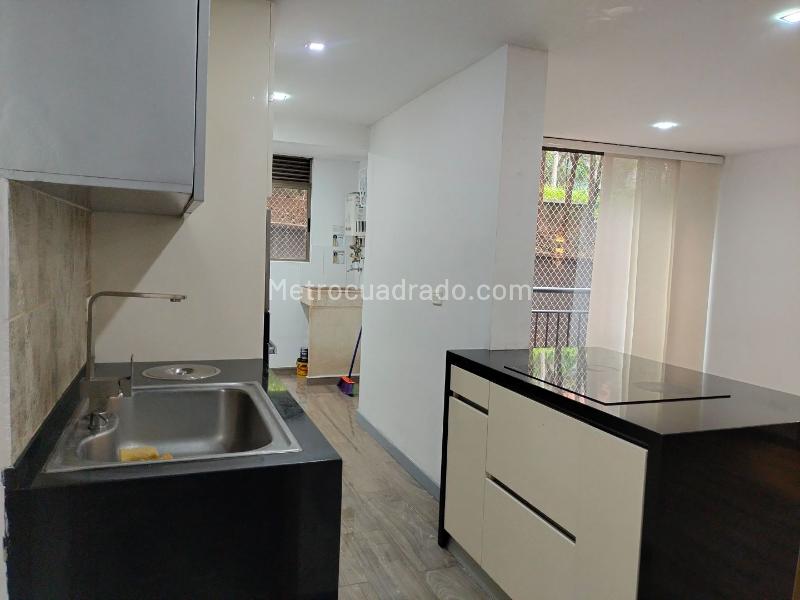 3BR Apartment for Rent in El Poblado with 2 Baths & Pool - 5