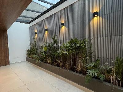 Casa de 5 alcobas en venta en Rionegro, Rionegro, 235 m² · foto 2 de 14