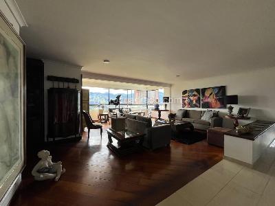 Apartamento de 3 alcobas en venta en El Poblado, Medellín, 195 m² · foto 2 de 18