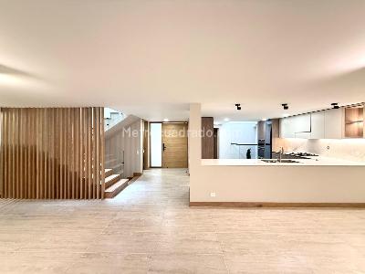 Casa de 3 alcobas en venta en El Poblado, Medellín, 615 m² · foto 9 de 20