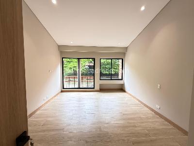 Casa de 3 alcobas en venta en El Poblado, Medellín, 615 m² · foto 13 de 20