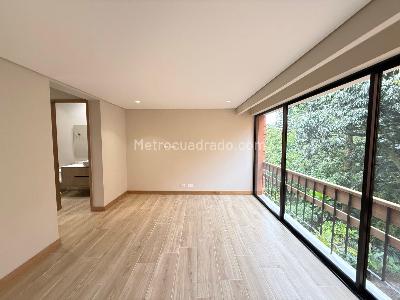Casa de 3 alcobas en venta en El Poblado, Medellín, 615 m² · foto 16 de 20
