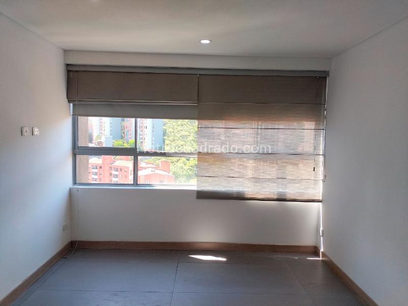 Apartamento en Arriendo de 2 Alcobas con Balcón en El Poblado - 8