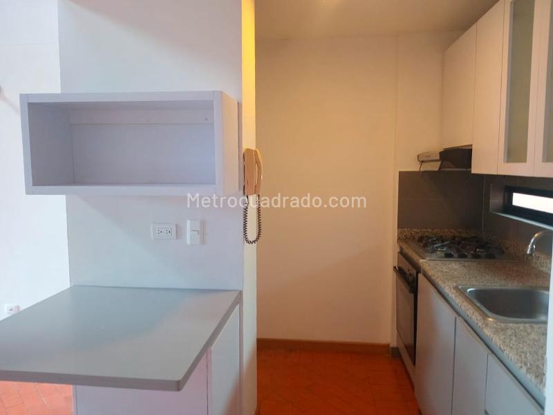 Estudio Acogedor de 1 Alcoba con Terraza en El Poblado - 6