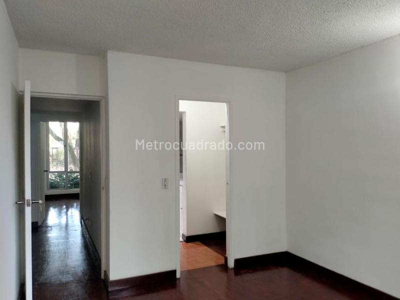 Apartamento amplio de 3 alcobas en El Poblado - 9