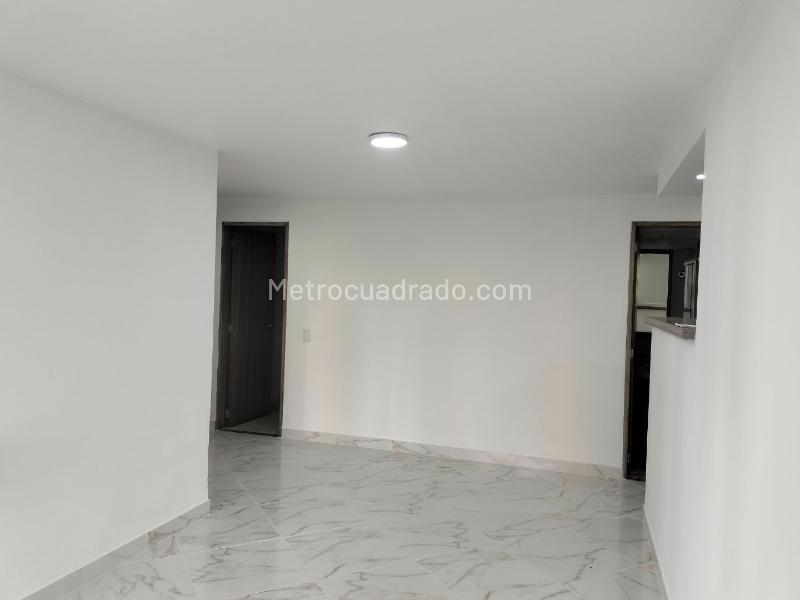 Apartamento Moderno de 2 Alcobas Cerca al Transporte en El Poblado - 2