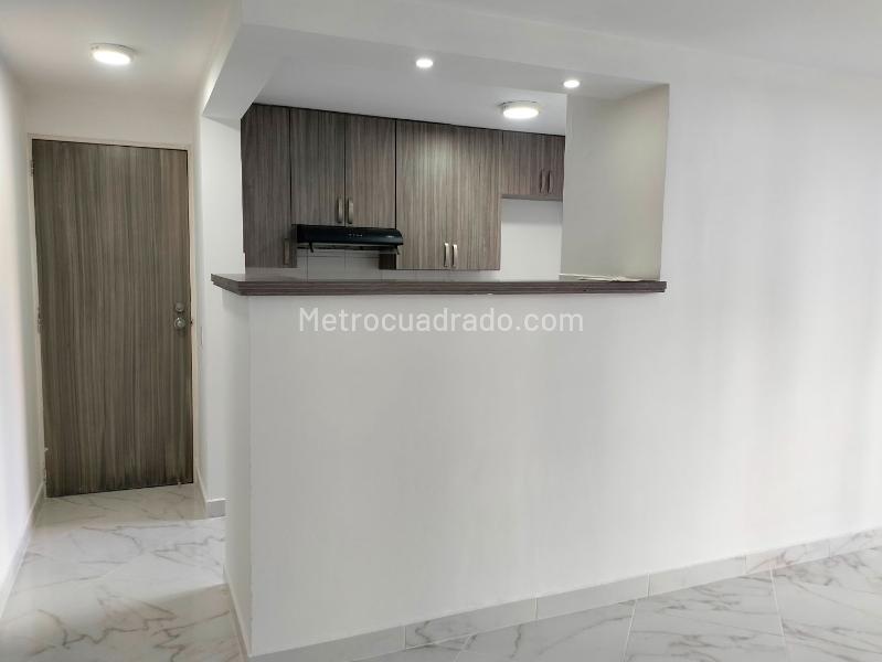 Apartamento Moderno de 2 Alcobas Cerca al Transporte en El Poblado - 7