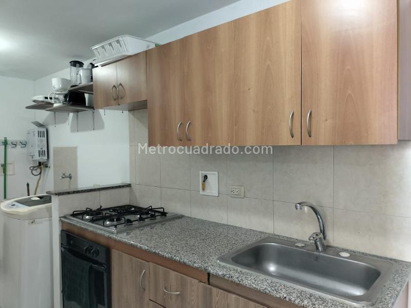 Apartamento Amoblado de 2 Alcobas en Conjunto Cerrado cerca a El Poblado - 5