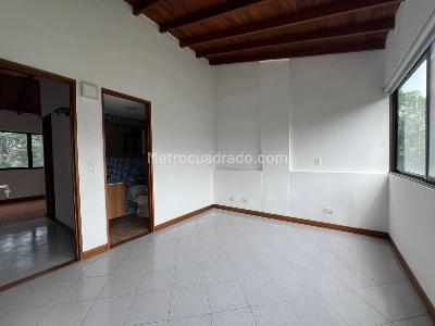 Apartamento de 3 alcobas en arriendo en El Poblado, Medellín, 120 m² · foto 15 de 18