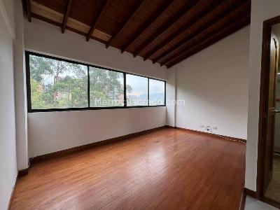 Apartamento de 3 alcobas en arriendo en El Poblado, Medellín, 120 m² · foto 8 de 18