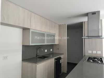 Apartamento de 2 alcobas en venta en El Poblado, Medellín, 104 m² · foto 5 de 17