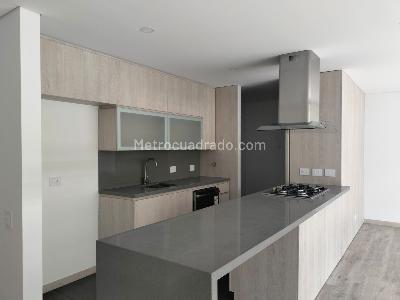 Apartamento de 2 alcobas en venta en El Poblado, Medellín, 104 m² · foto 6 de 17