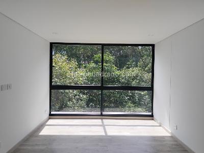 Apartamento de 2 alcobas en venta en El Poblado, Medellín, 104 m² · foto 8 de 17