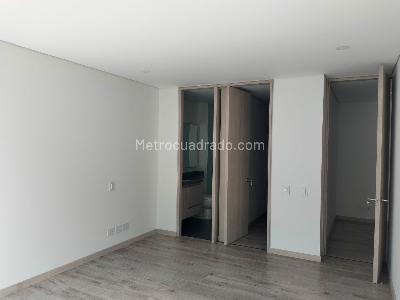 Apartamento de 2 alcobas en venta en El Poblado, Medellín, 104 m² · foto 9 de 17
