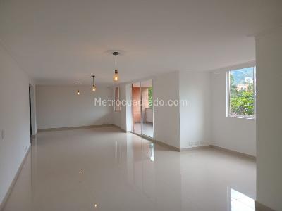 Apartamento en venta en Envigado, Envigado · foto 2 de 20