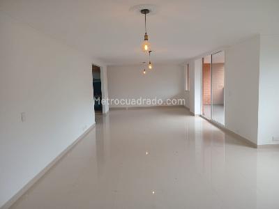 Apartamento en venta en Envigado, Envigado · foto 3 de 20