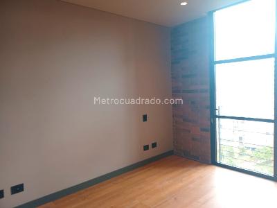 Apartamento de 2 alcobas en arriendo en El Poblado, Medellín, 120 m² · foto 12 de 18