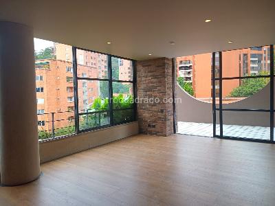 Apartamento de 2 alcobas en arriendo en El Poblado, Medellín, 120 m² · foto 2 de 18