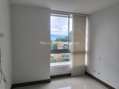 Apartamento de 3 alcobas en arriendo en Castropol, Medellín, 108 m² · foto 15 de 19