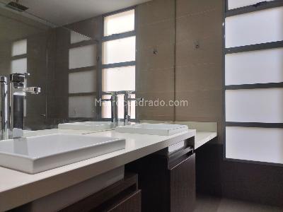 Apartamento de 3 alcobas en arriendo en Castropol, Medellín, 108 m² · foto 18 de 19