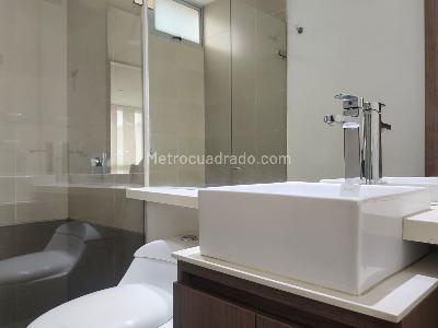 Apartamento de 3 alcobas en arriendo en Castropol, Medellín, 108 m² · foto 19 de 19