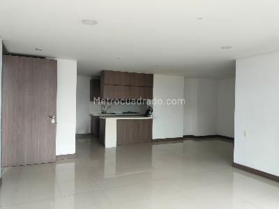 Apartamento de 3 alcobas en arriendo en Castropol, Medellín, 108 m² · foto 4 de 19