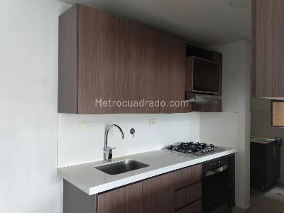 Apartamento de 3 alcobas en arriendo en Castropol, Medellín, 108 m² · foto 6 de 19
