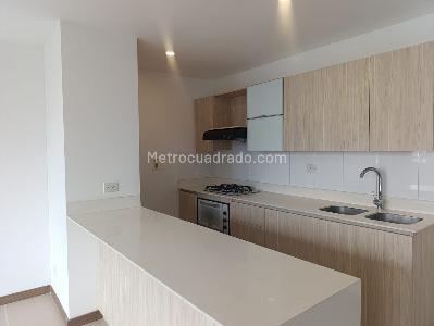 Apartamento de 2 alcobas en arriendo en Los Balsos, Medellín, 85 m² · foto 8 de 20