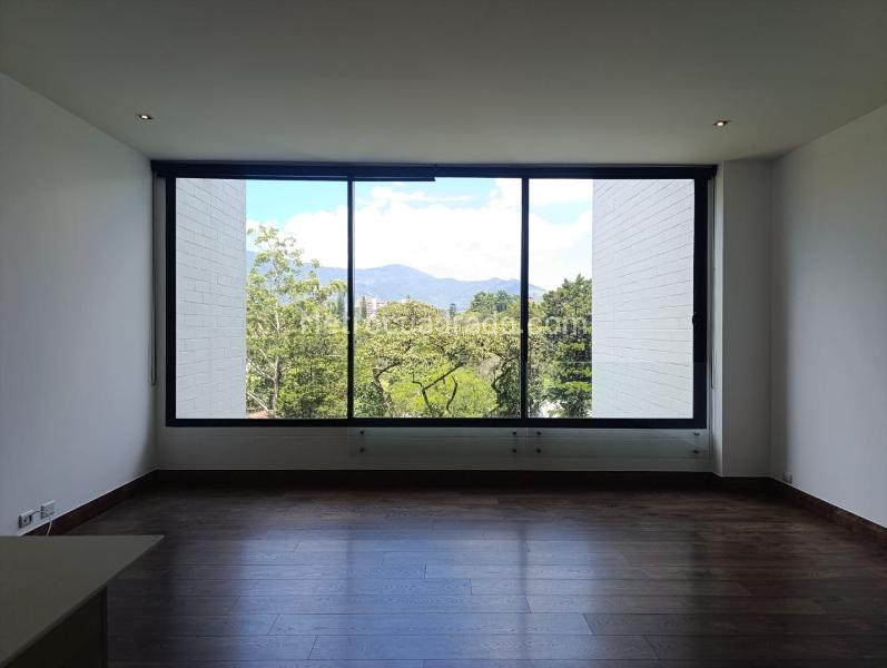 Estudio amoblado de 1 Alcoba en El Poblado