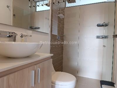 Apartamento de 2 alcobas en arriendo en Los Naranjos, Medellín, 80 m² · foto 17 de 20