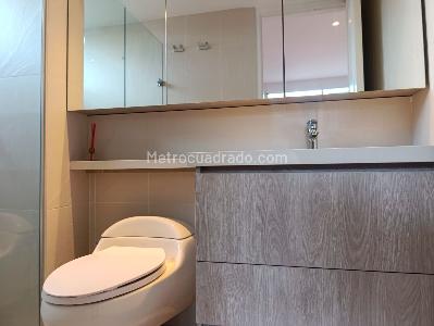 Apartamento de 2 alcobas en arriendo en El Poblado, Medellín, 131 m² · foto 19 de 19