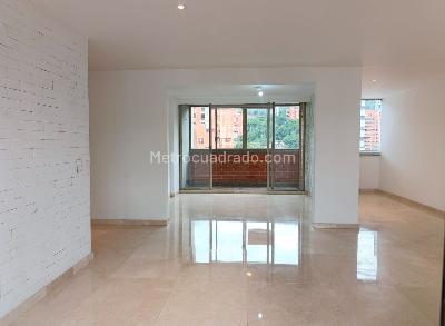Apartamento de 2 alcobas en arriendo en El Poblado, Medellín, 131 m² · foto 4 de 19