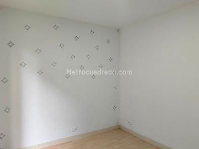 Apartamento de 3 alcobas en arriendo en El Poblado, Medellín, 128 m² · foto 14 de 19