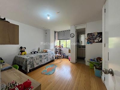 Apartamento de 4 alcobas en venta en El Poblado, Medellín, 218 m² · foto 16 de 20