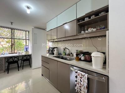 Apartamento de 4 alcobas en venta en El Poblado, Medellín, 218 m² · foto 9 de 20