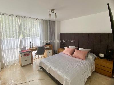 Apartamento de 3 alcobas en venta en El Poblado, Medellín, 193 m² · foto 10 de 11