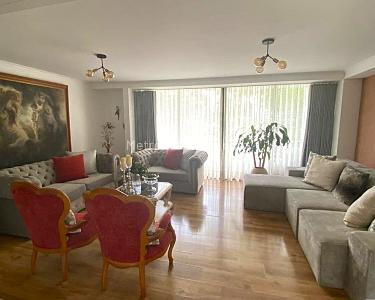 Apartamento de 3 alcobas en venta en El Poblado, Medellín, 193 m² · foto 2 de 11