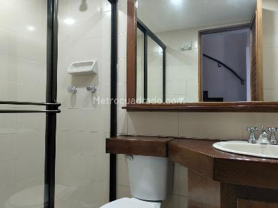 Apartamento de 2 alcobas en venta en El Poblado, Medellín, 160 m² · foto 14 de 17
