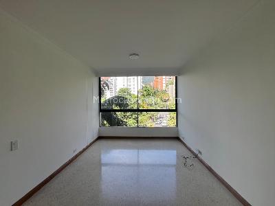 Apartamento de 3 alcobas en venta en El Poblado, Medellín, 195 m² · foto 10 de 19