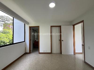 Apartamento de 3 alcobas en venta en El Poblado, Medellín, 195 m² · foto 15 de 19