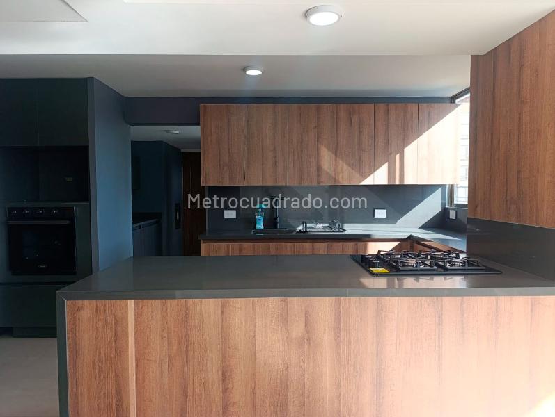 Furnished 4BR Apartment in El Poblado Gated Community - 7